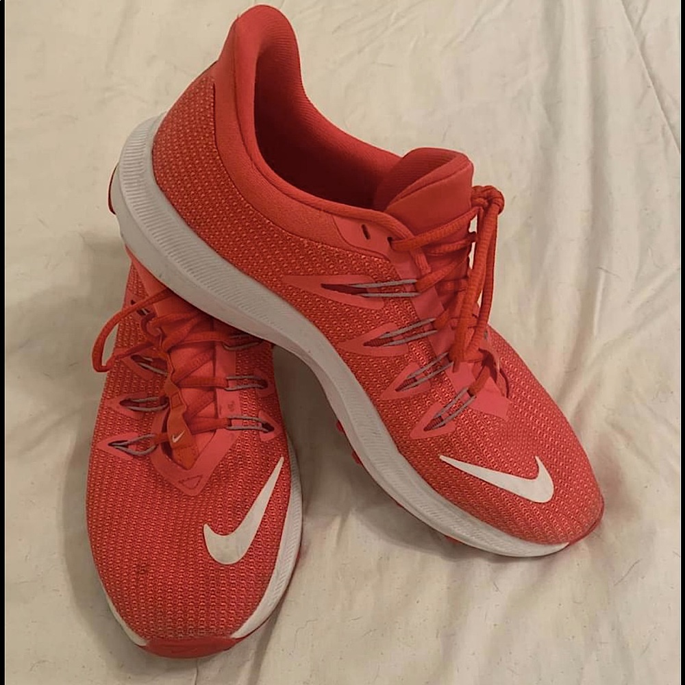 Pink Nike Women’s Gym Shoes